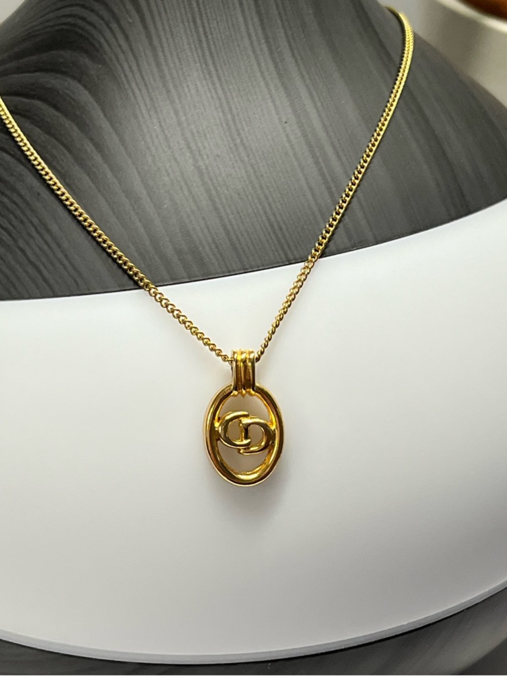 Dior Gold Oval CD logo Necklace 17in - Picture 9 of 9